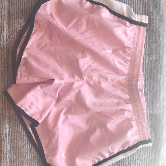 Nike Dri-Fir Shorts - Picture 1 of 3